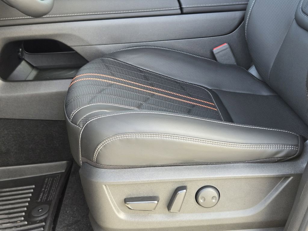 New 2026 Nissan Armada PRO-4X w/ Captain's Chari Seat Package image 21