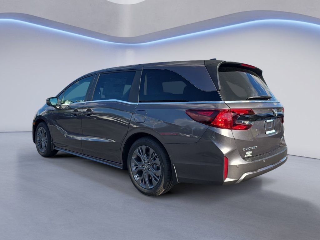 New 2026 Honda Odyssey Touring image 4