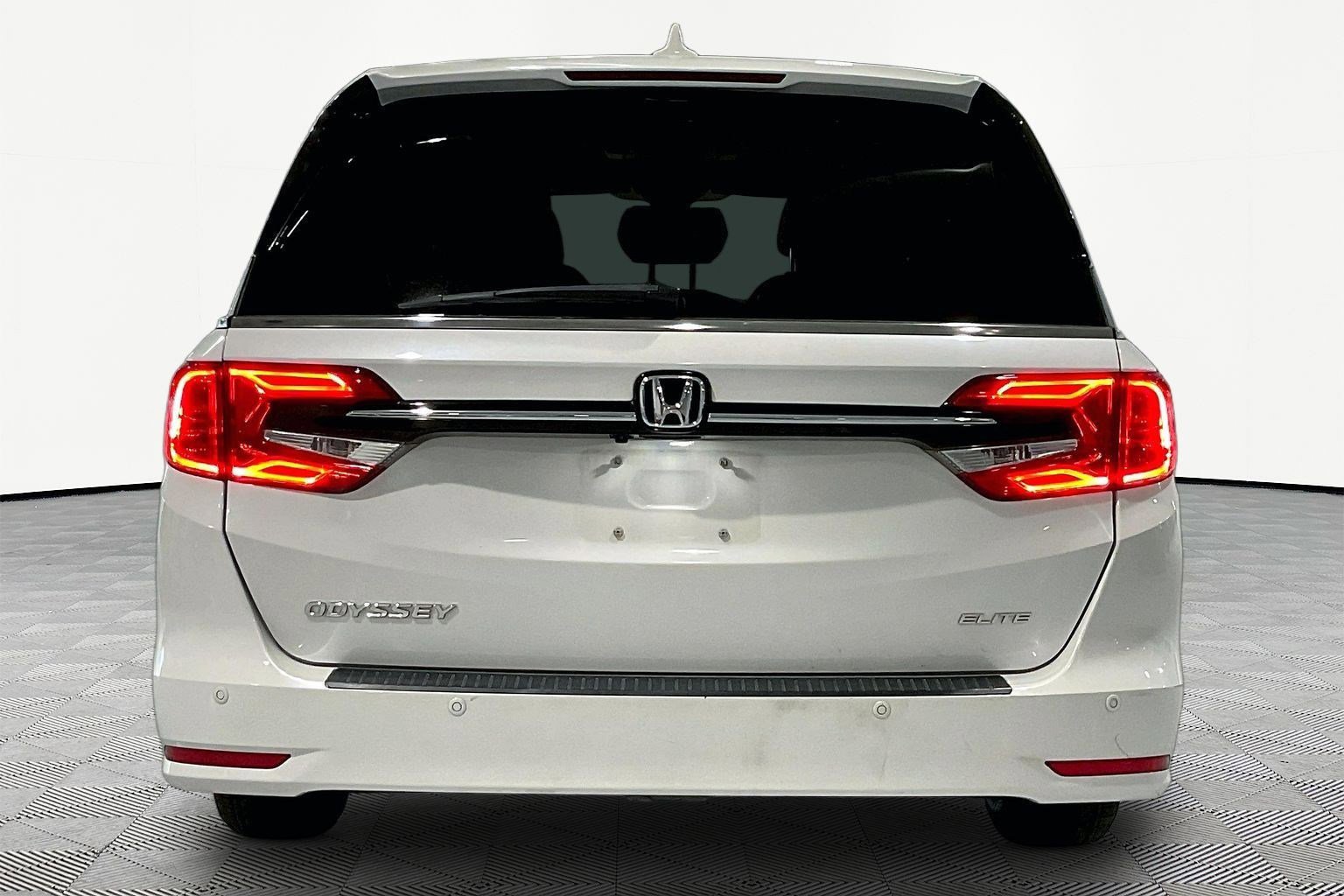 Used 2022 Honda Odyssey Elite image 5