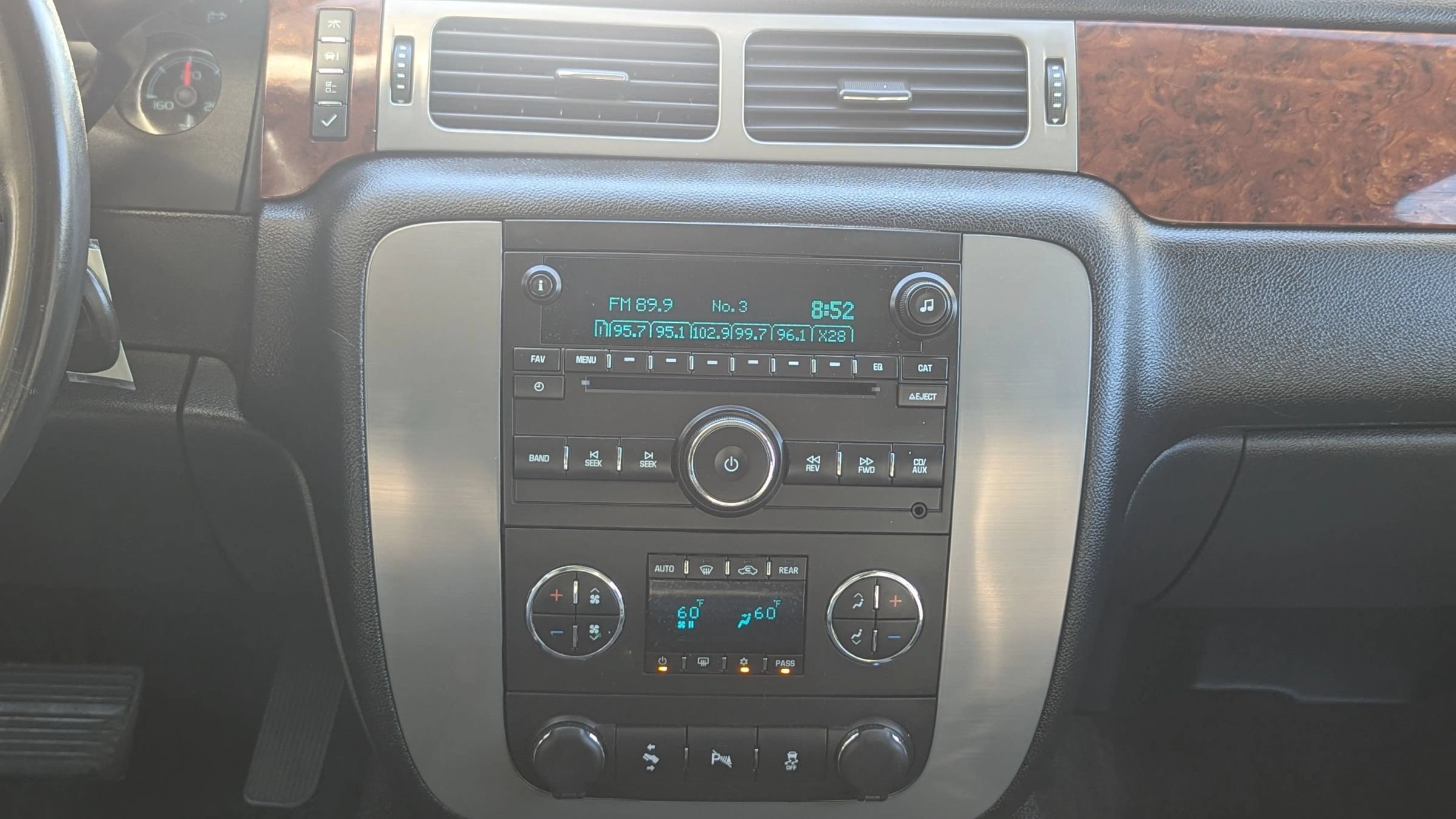 Used 2014 GMC Yukon SLT AWD/4WD image 14