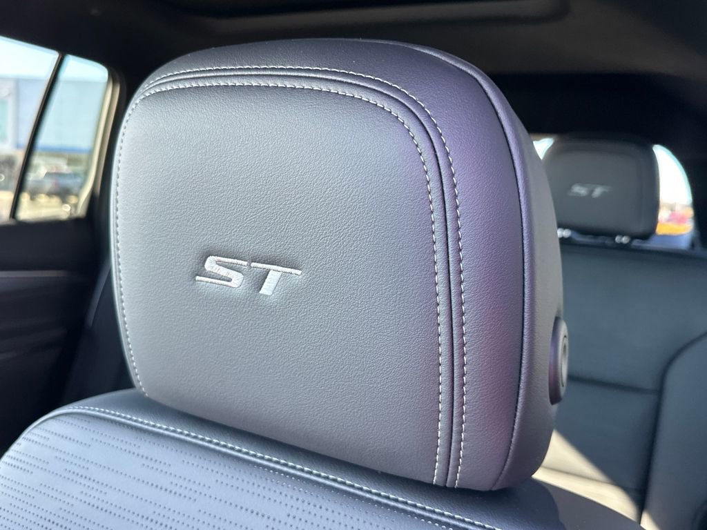 New 2026 Buick Enclave Sport Touring w/ Power Package image 12