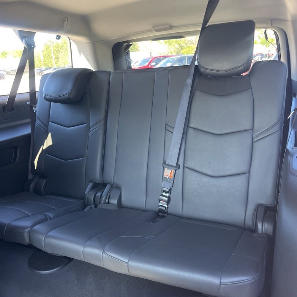 Used 2019 Cadillac Escalade ESV Luxury image 20