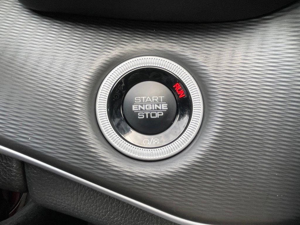New 2026 Jeep Grand Cherokee Laredo RWD image 22