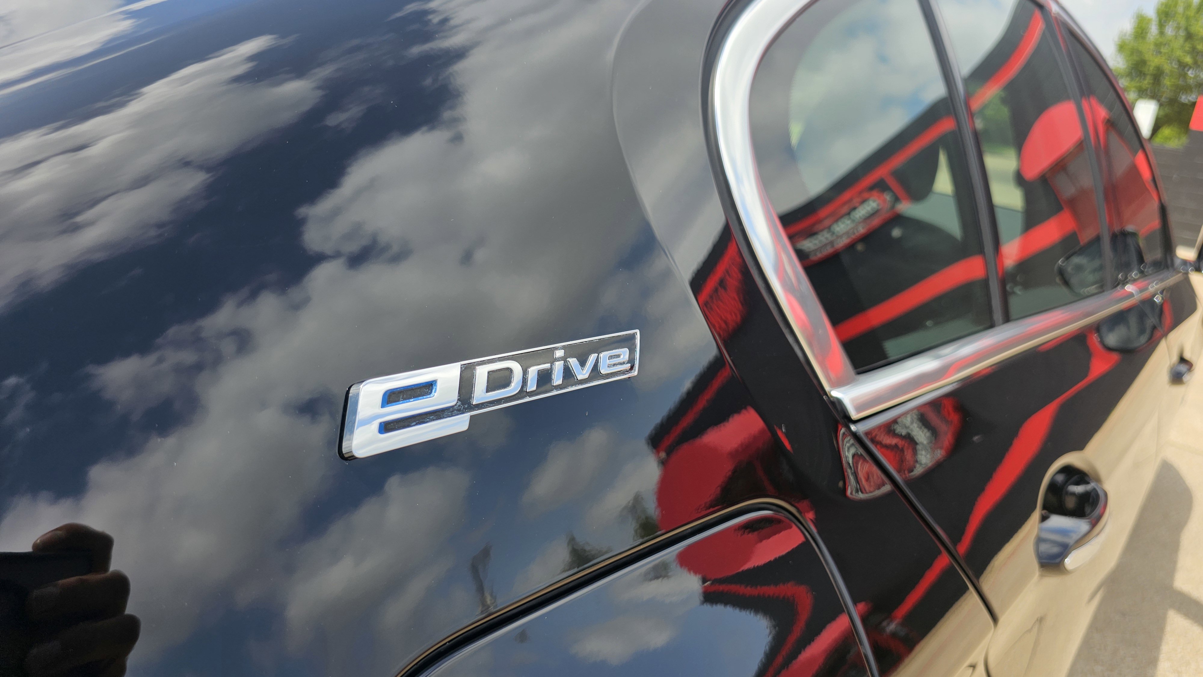 Used 2018 BMW 530e w/ Premium Package 2 image 19