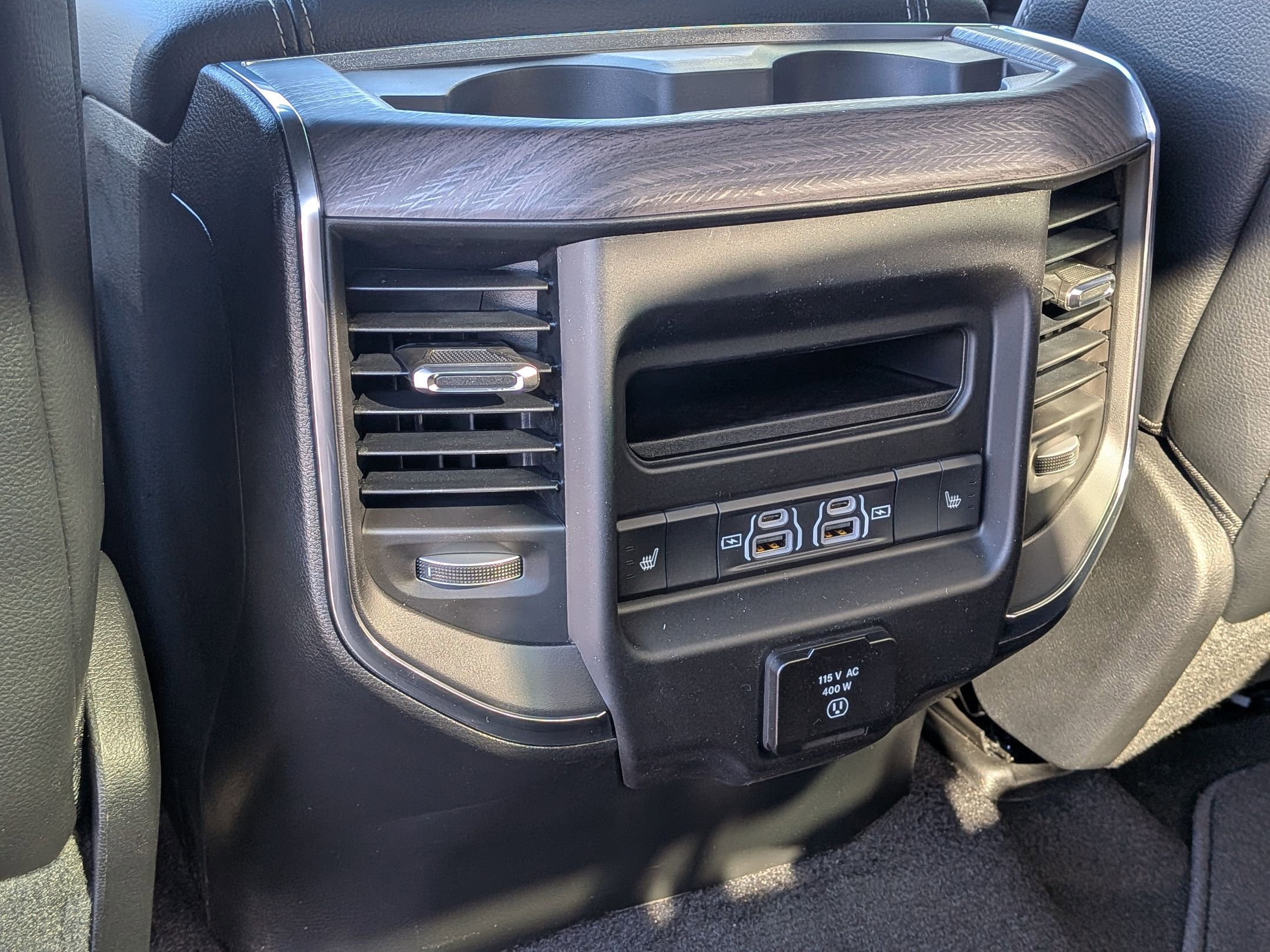 New 2026 RAM 1500 Laramie w/ Night Edition image 28