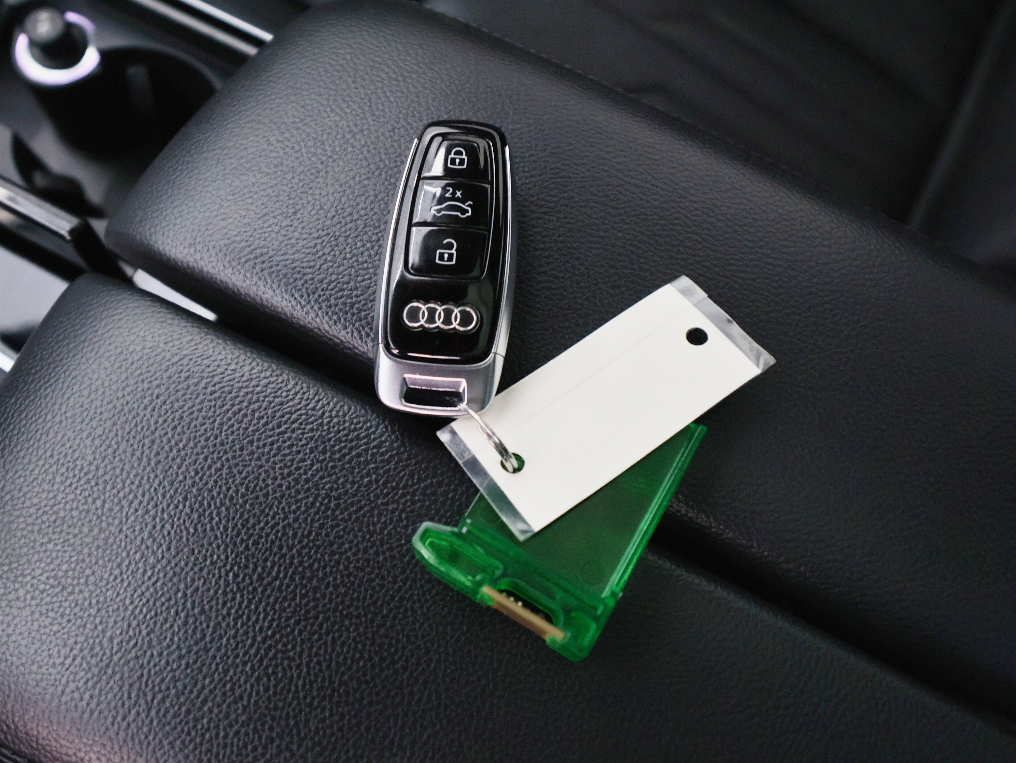 Used 2020 Audi A8 L 4.0T w/ Executive Package image 57