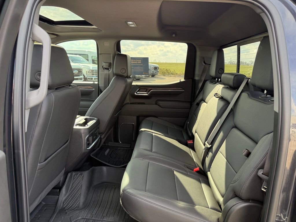 Used 2025 GMC Sierra 1500 SLT w/ SLT Premium Plus Package image 13