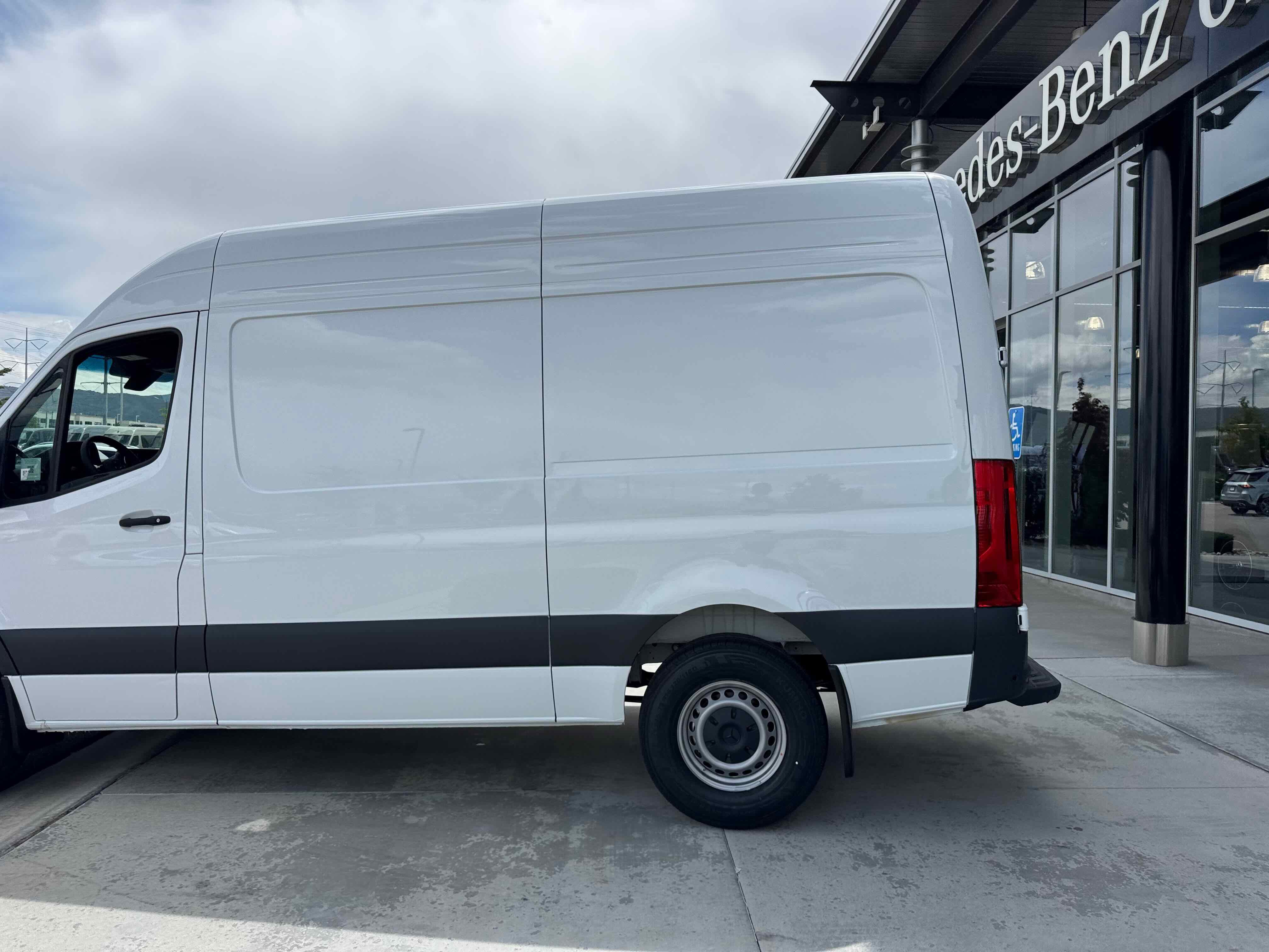 New 2025 Mercedes-Benz Sprinter 2500 image 4