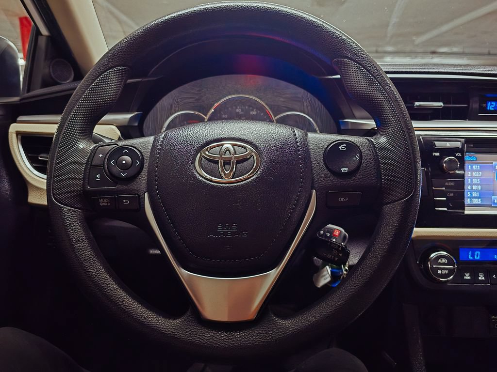 Used 2014 Toyota Corolla LE FWD image 23