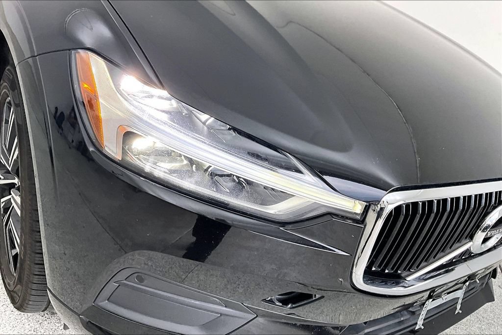 Used 2021 Volvo XC60 T5 Momentum w/ Protection Package Premier AWD/4WD image 34