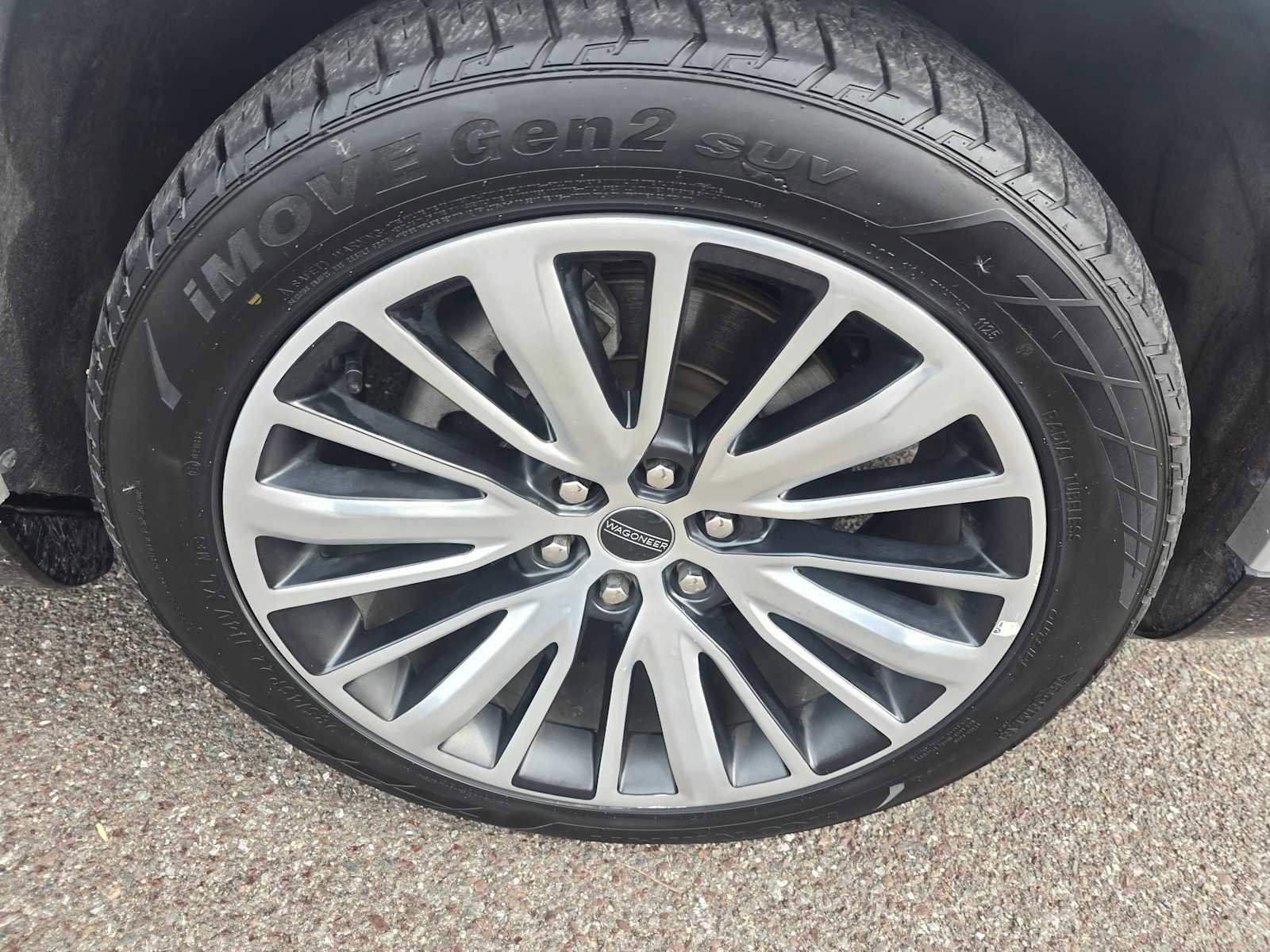 Used 2024 Jeep Grand Wagoneer L Series III image 9