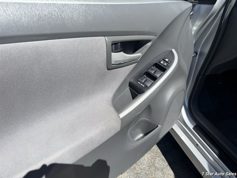 Used 2010 Toyota Prius Five FWD image 7
