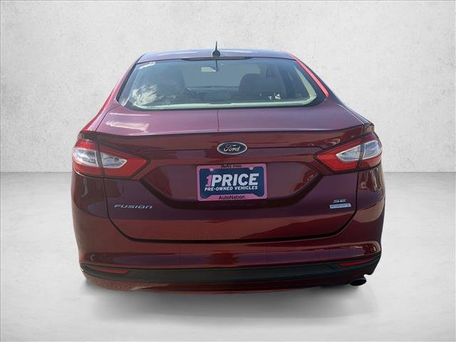 Used 2014 Ford Fusion SE w/ Equipment Group 202A FWD image 4