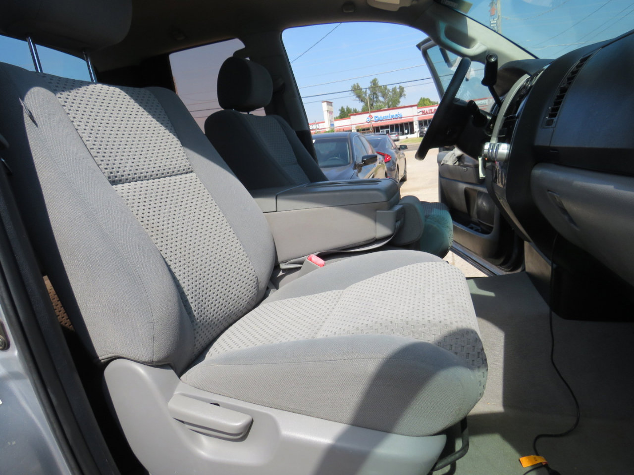 Used 2011 Toyota Tundra 4x4 Double Cab w/ Tow Pkg image 24