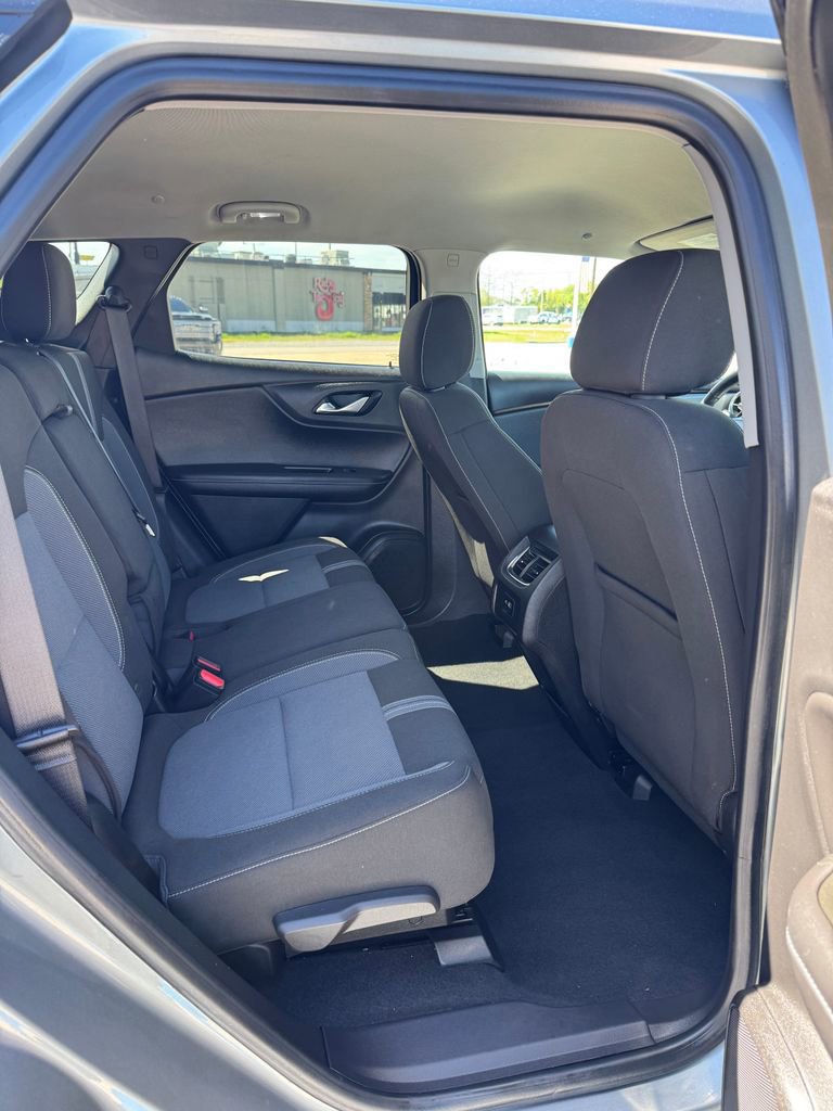 Used 2025 Chevrolet Blazer LT image 16