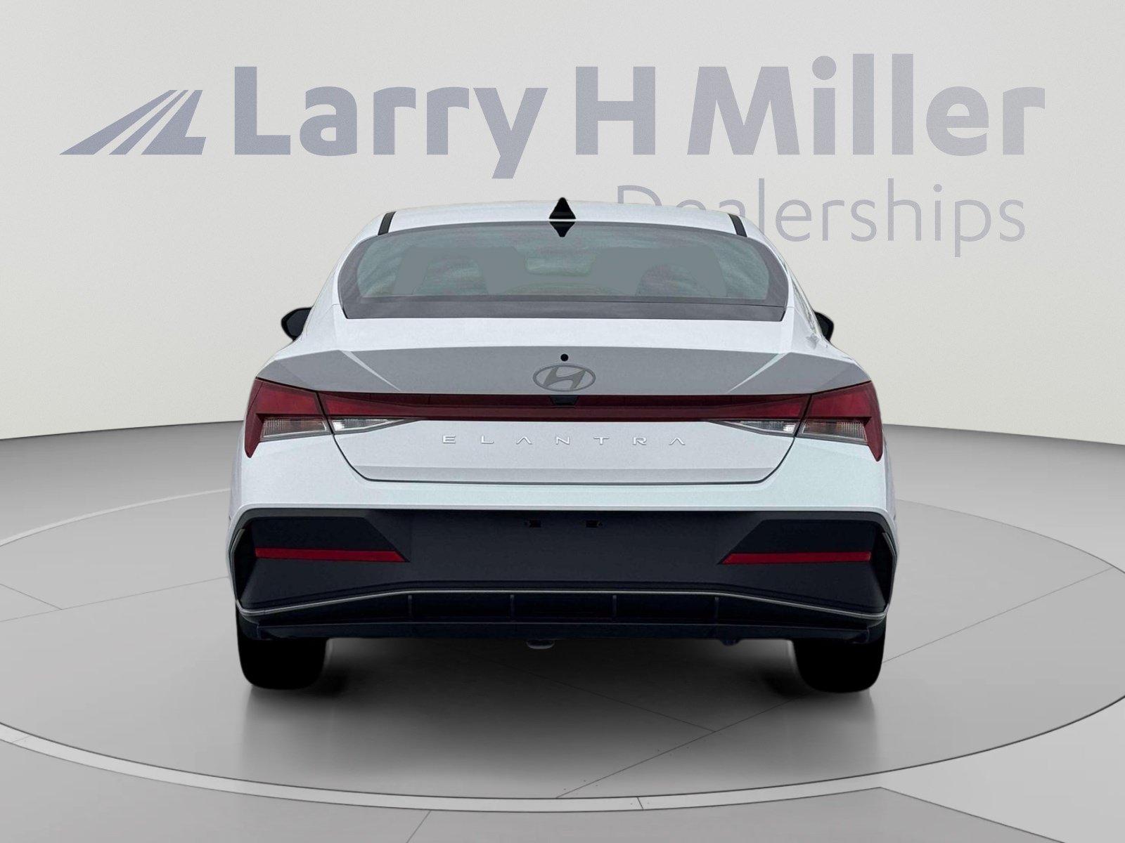 New 2026 Hyundai Elantra SE FWD image 6
