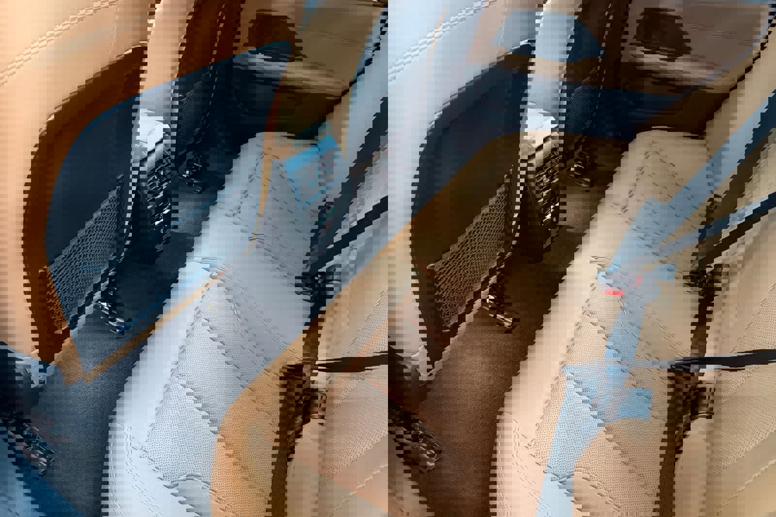 Used 2023 BMW i4 eDrive35 w/ Premium Package image 4