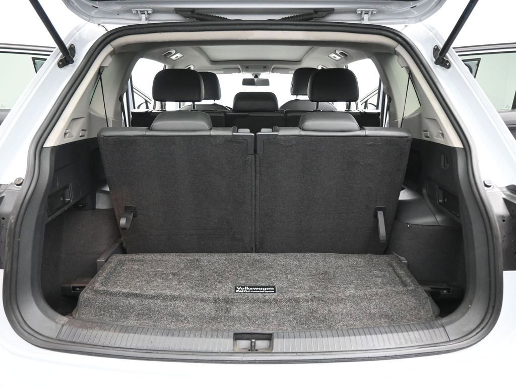 Used 2019 Volkswagen Tiguan SE w/ Panoramic Sunroof Package image 21