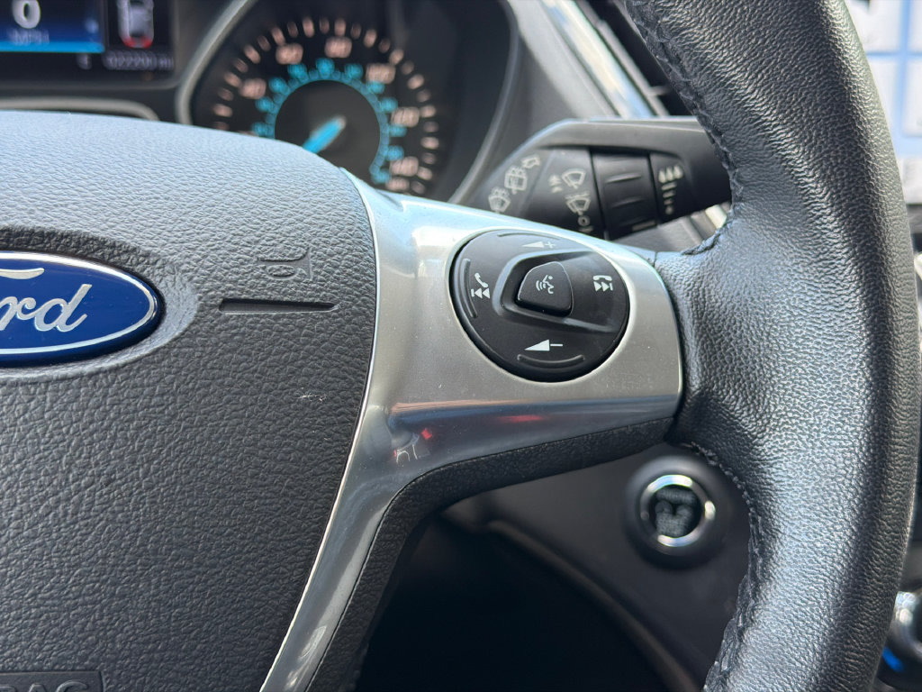 Used 2016 Ford Escape Titanium AWD/4WD image 21