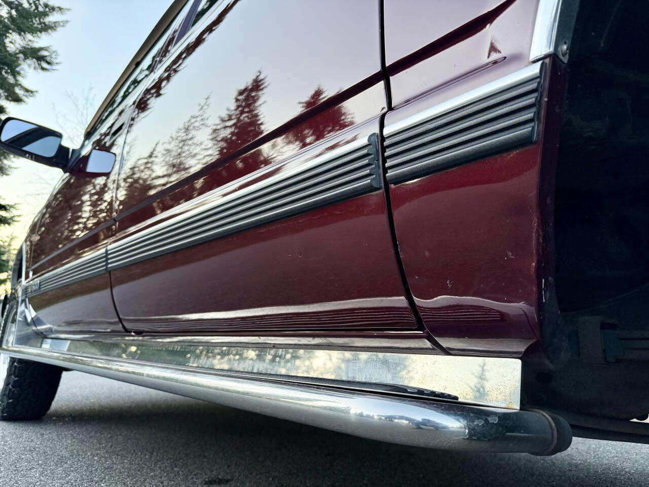 Used 1994 Chevrolet Suburban 4WD image 91