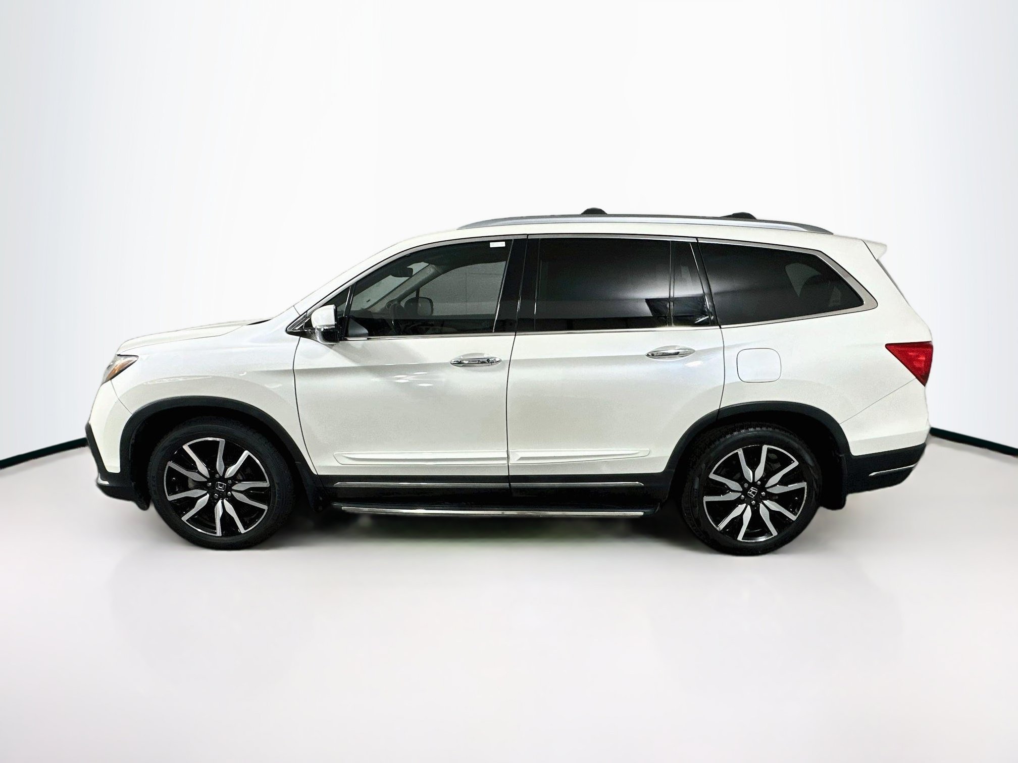 Used 2019 Honda Pilot Touring image 4