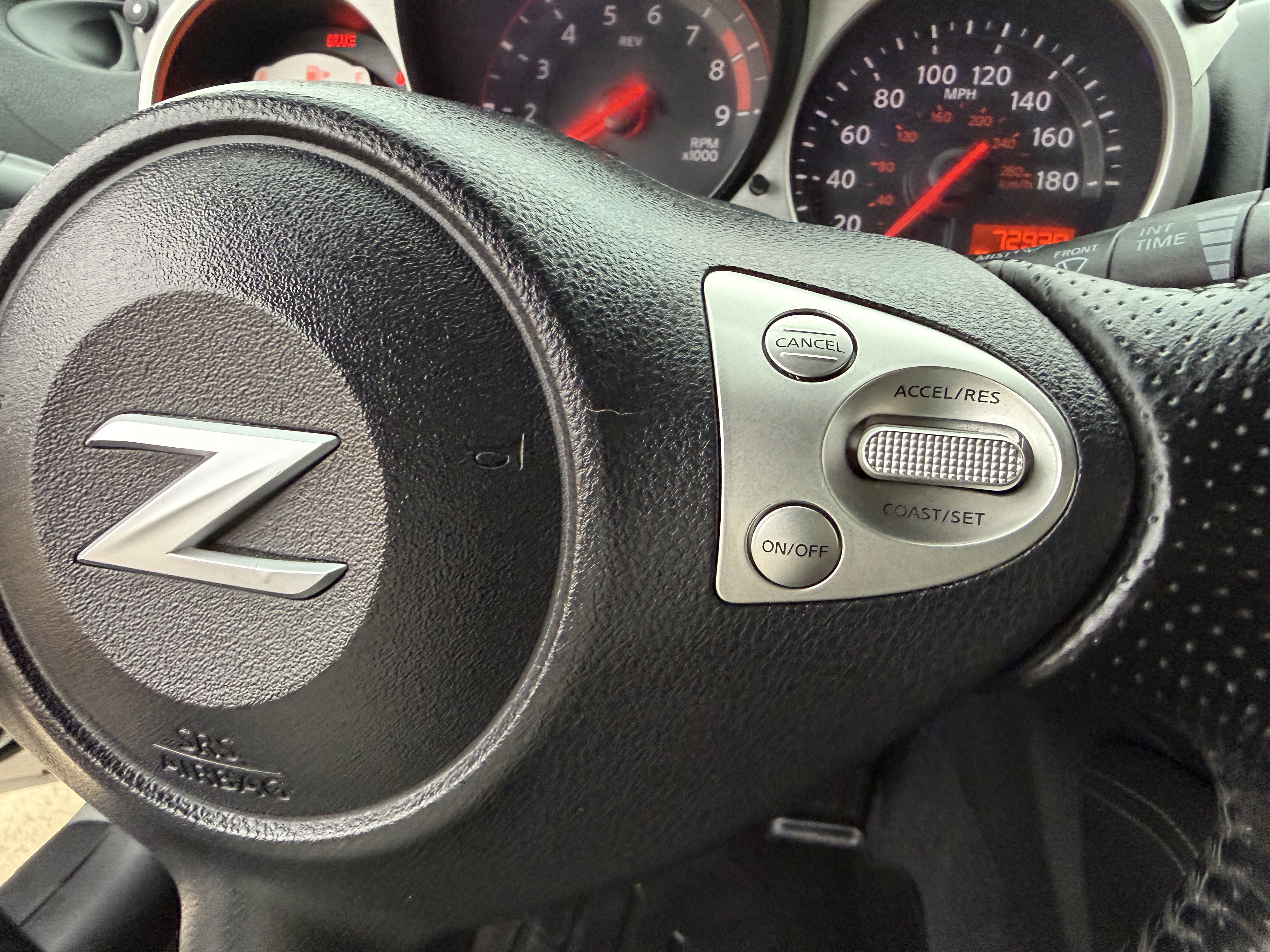 Used 2011 Nissan 370Z Coupe image 28