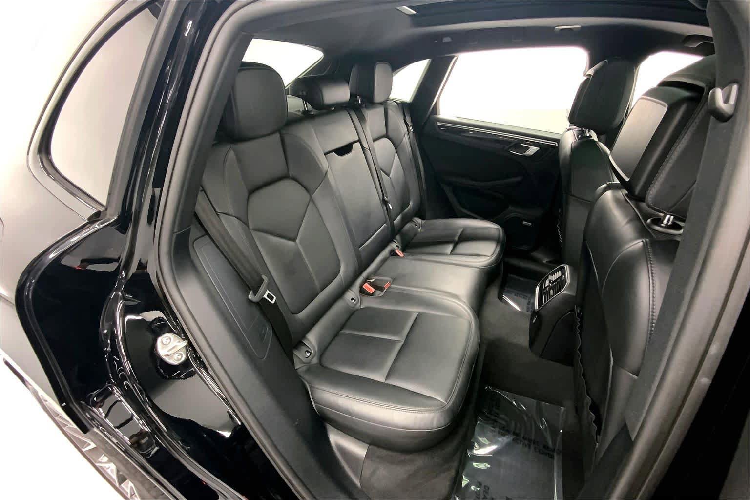 Used 2021 Porsche Macan S AWD/4WD image 13