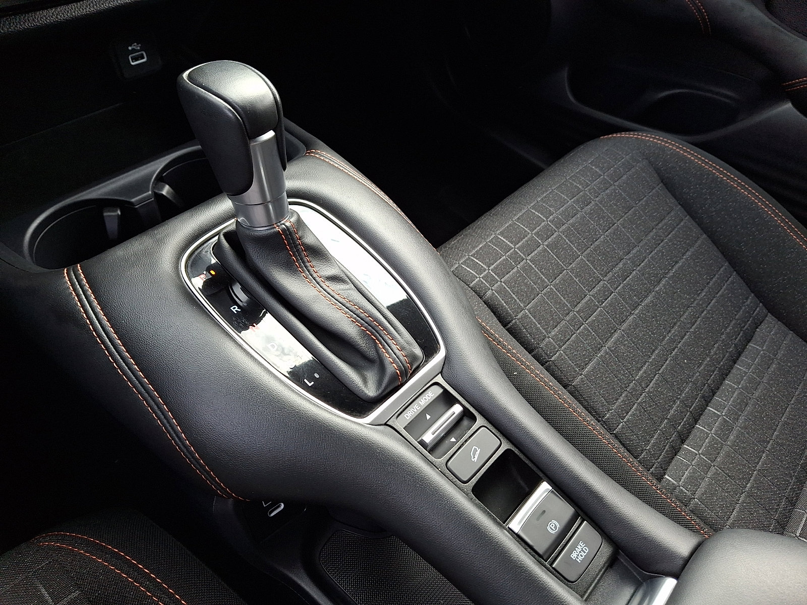 Used 2025 Honda HR-V Sport image 18