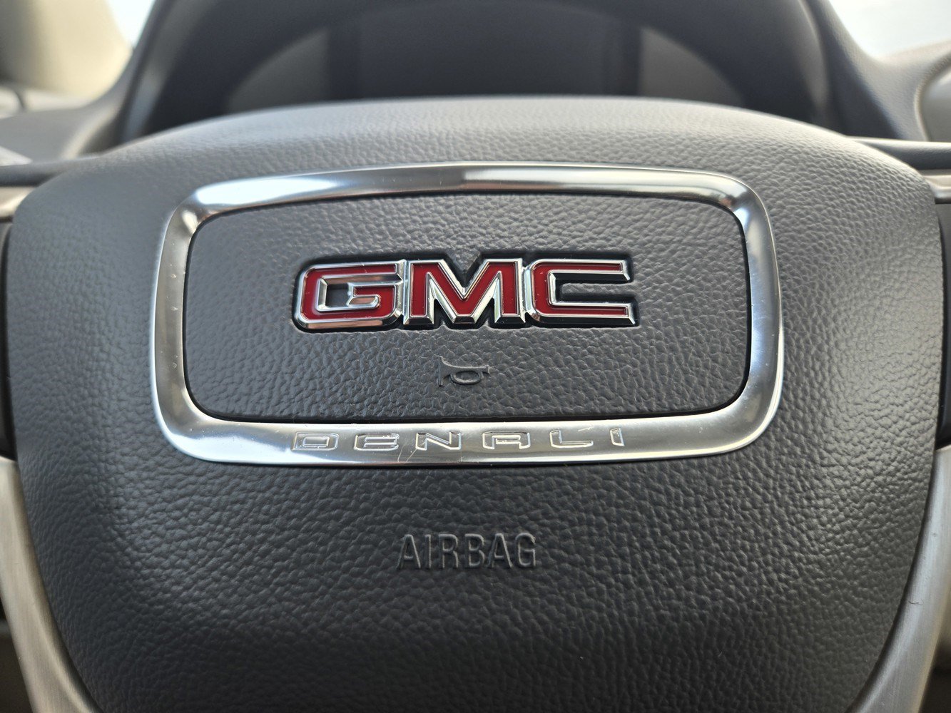 Used 2022 GMC Terrain Denali w/ Denali Premium Package AWD/4WD image 25