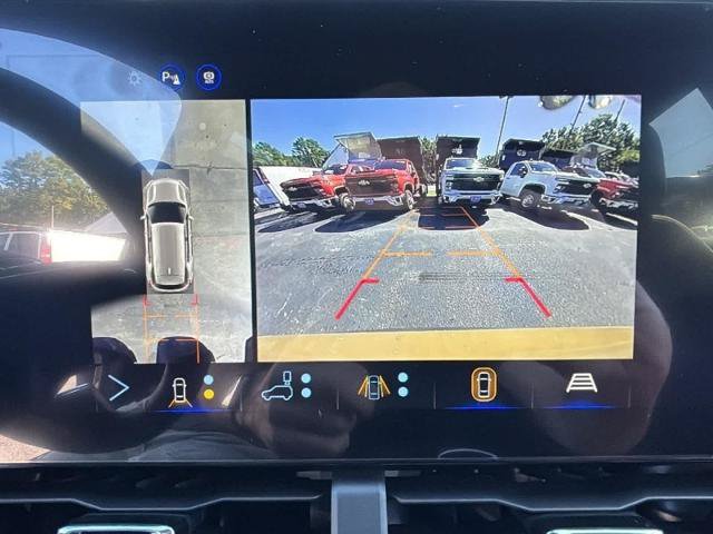 New 2027 Chevrolet Equinox LT w/ Safety and Technology Package AWD/4WD image 11