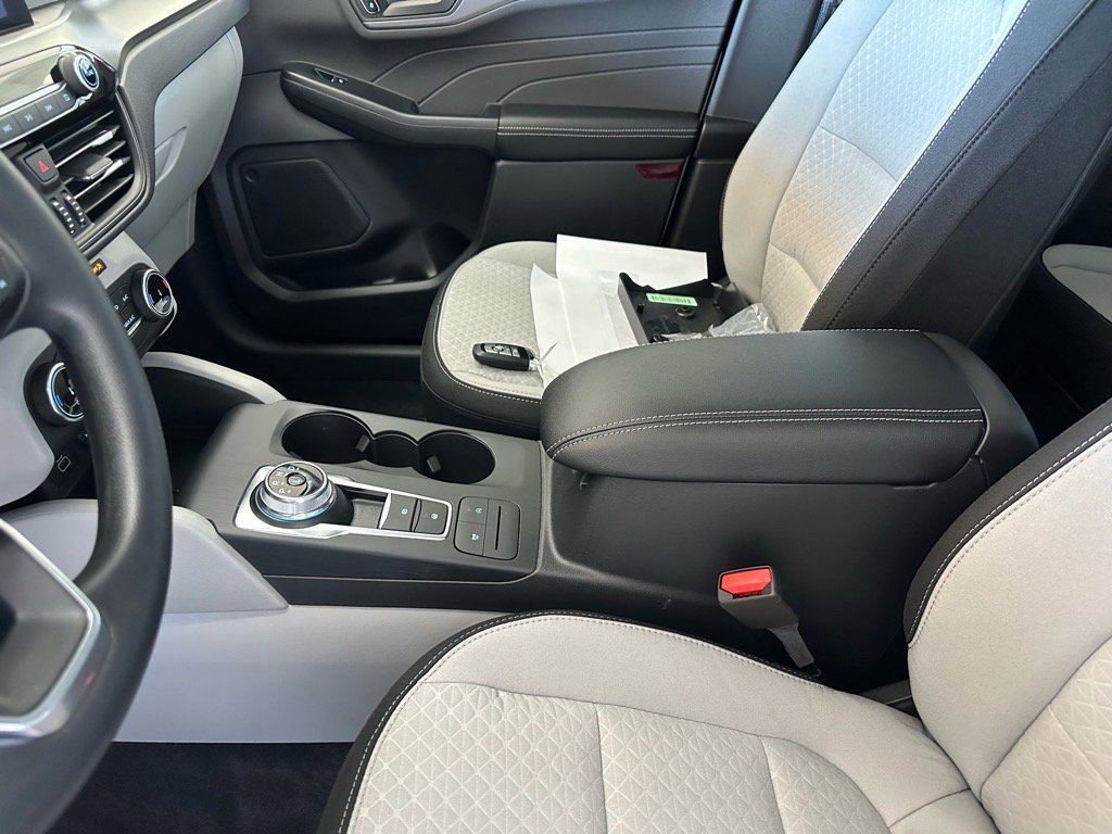 New 2026 Ford Escape Active image 18