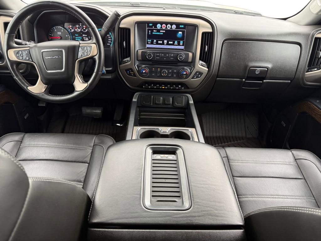 Used 2017 GMC Sierra 2500 Denali w/ Duramax Plus Package image 12