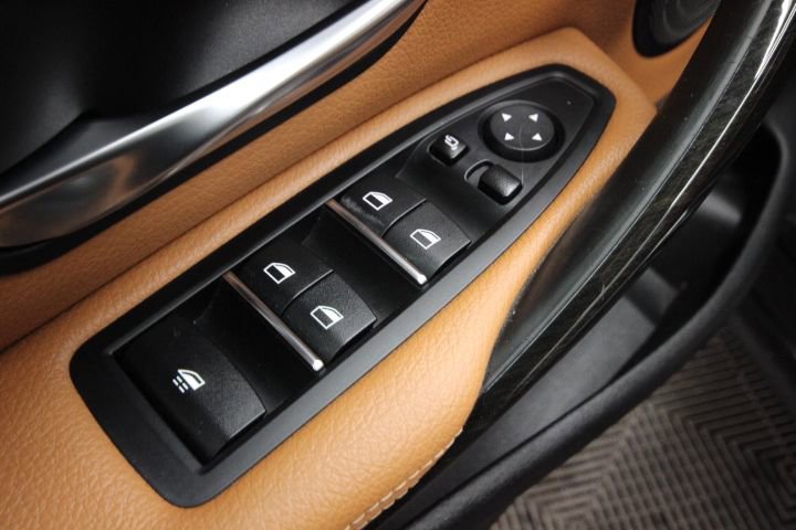 Used 2019 BMW 430i xDrive Convertible w/ M Sport Package image 20