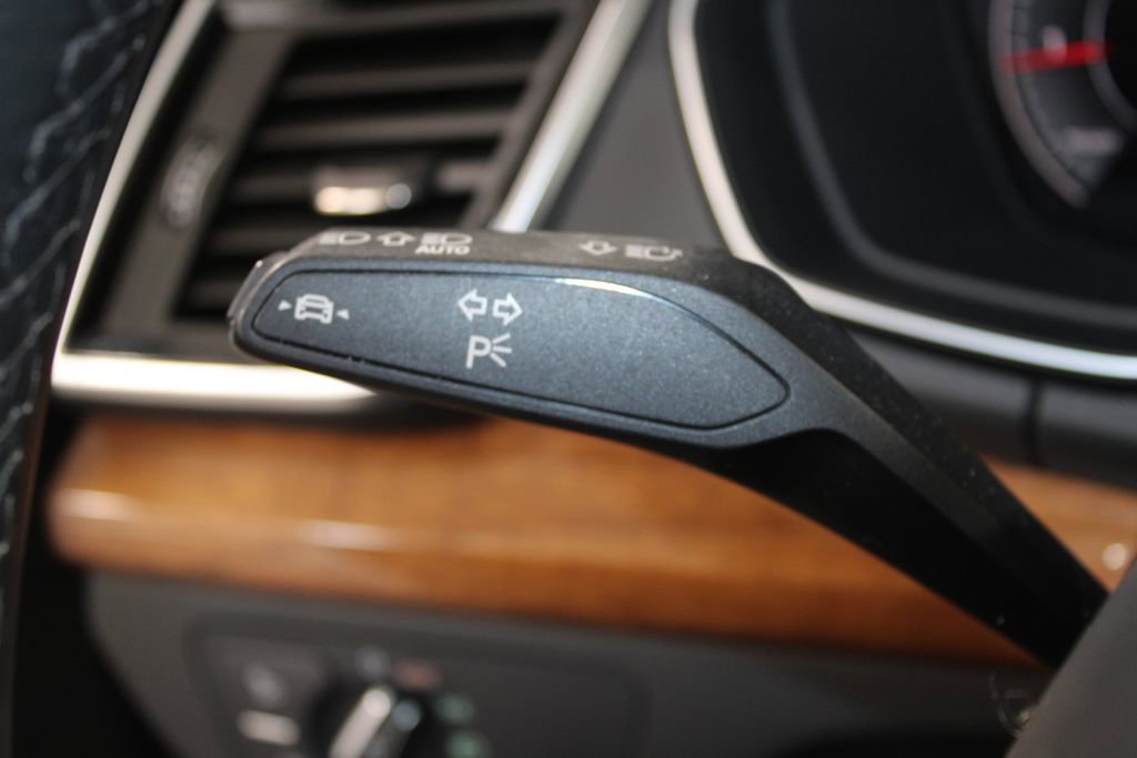 Used 2023 Audi Q5 2.0T Premium Plus image 38