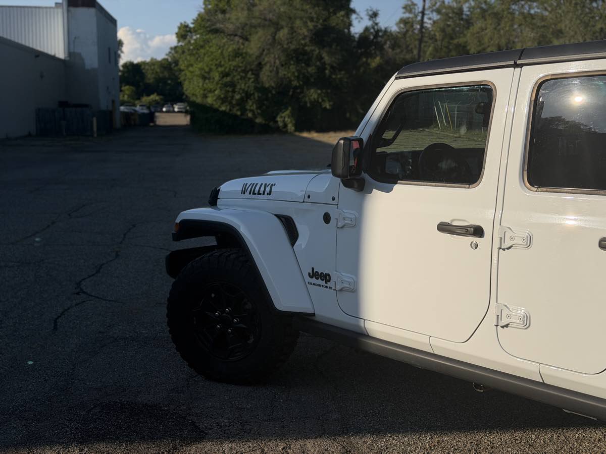 Used 2023 Jeep Gladiator Sport AWD/4WD image 7