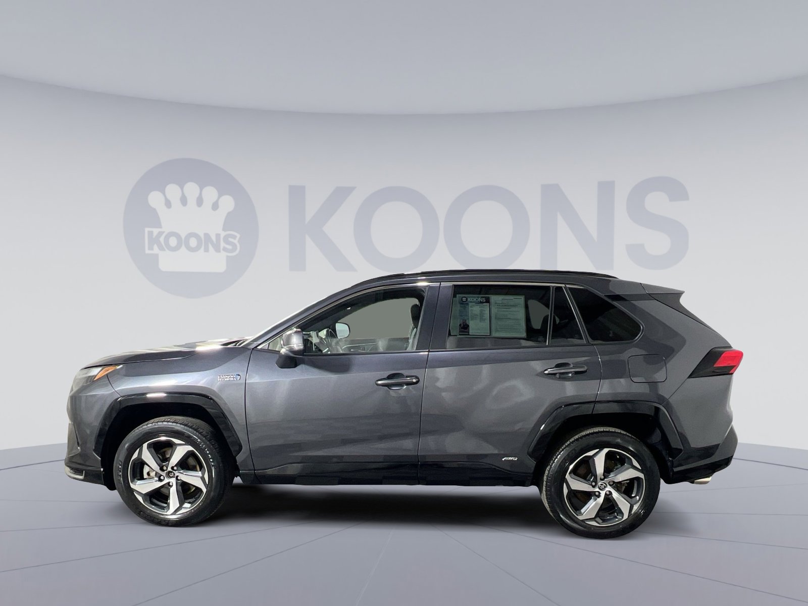 Used 2023 Toyota RAV4 SE w/ Weather & Moonroof Package image 2