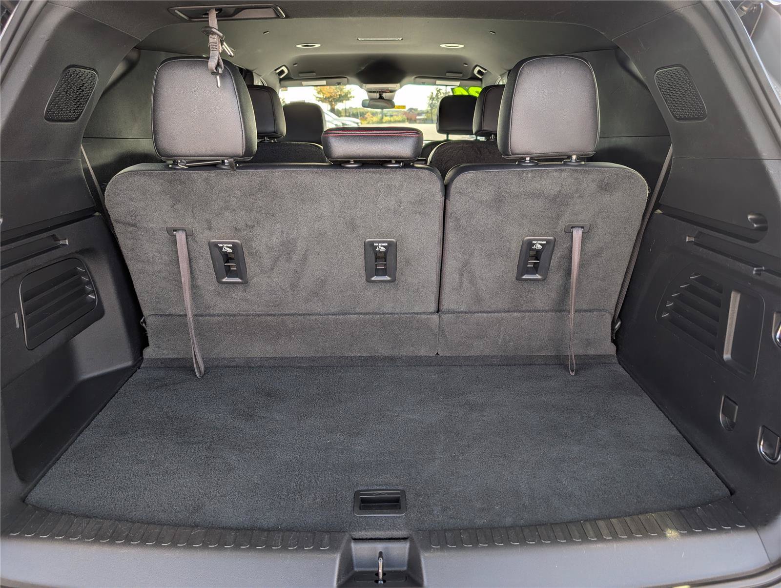 Used 2024 Chevrolet Traverse Z71 w/ LPO, Floor Liner Package AWD/4WD image 14