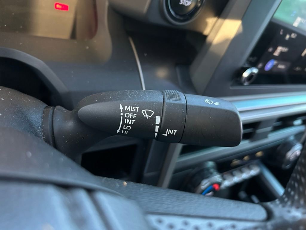 Certified 2025 Toyota Tacoma SR5 AWD/4WD image 21