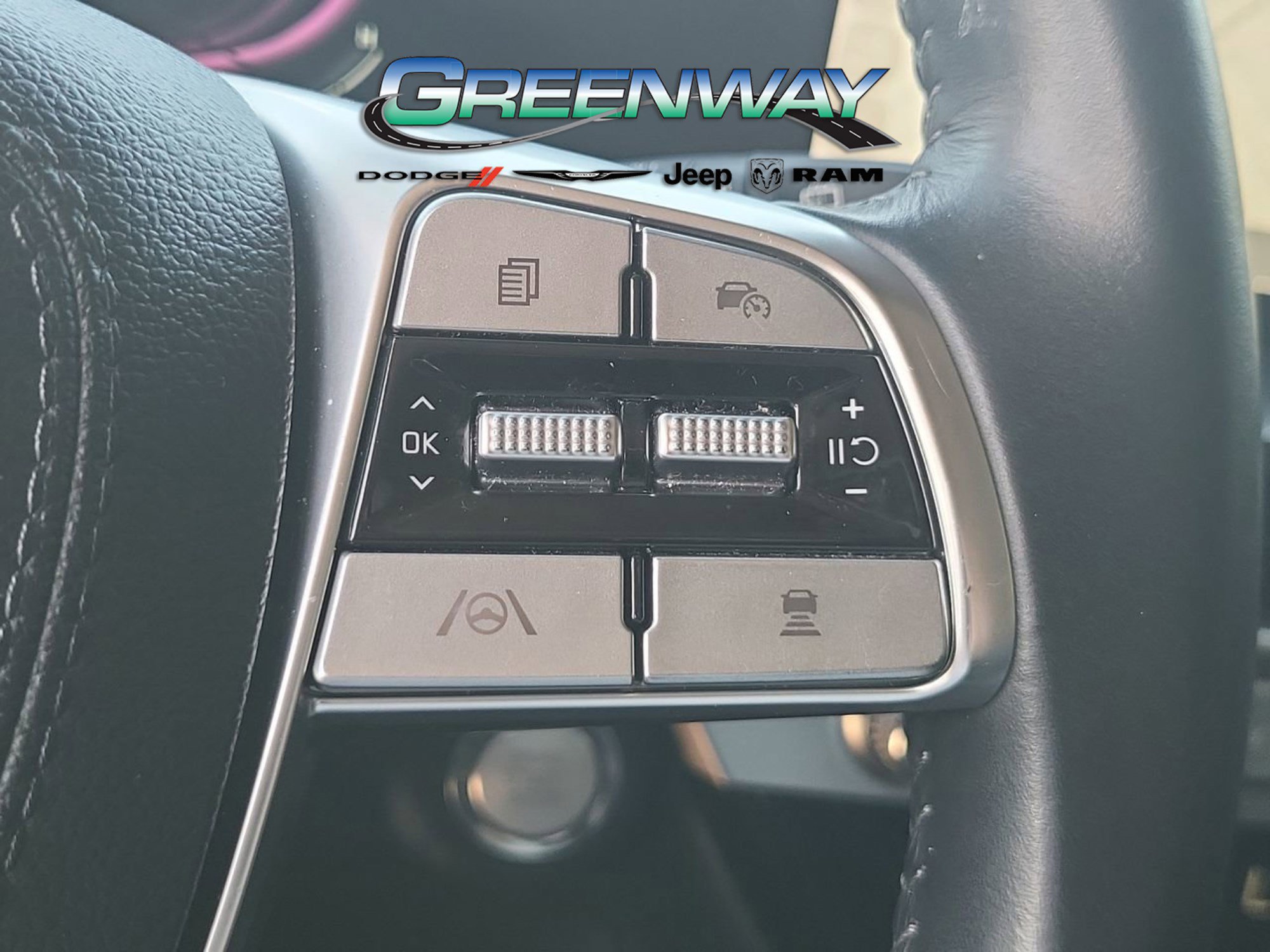 Used 2024 Kia Telluride LX image 26