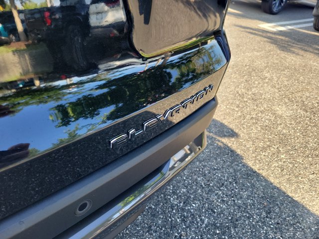 Used 2025 GMC Terrain Elevation w/ Elevation Premium Package AWD/4WD image 7