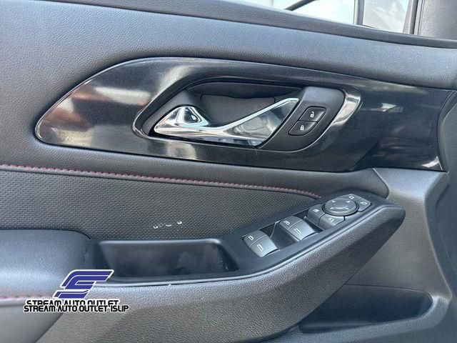 Used 2023 Chevrolet Traverse RS image 35