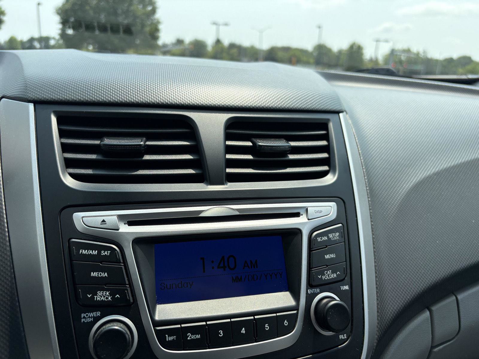 Used 2014 Hyundai Accent GS FWD image 10