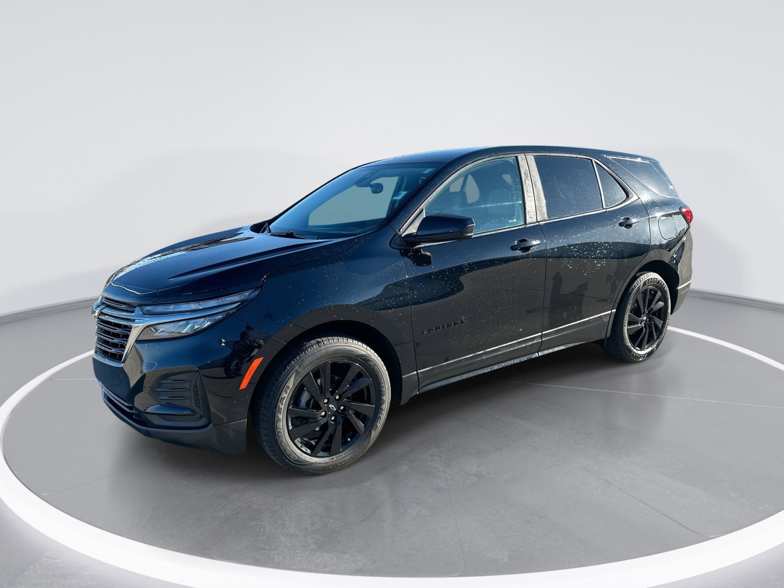 Used 2024 Chevrolet Equinox LS w/ LS Convenience Package