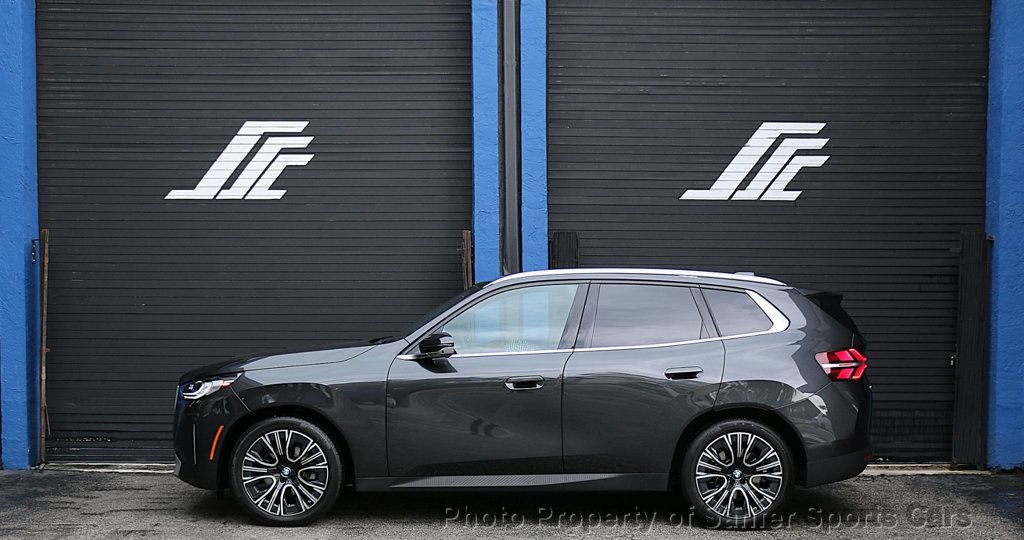 Used 2025 BMW X3 xDrive30i AWD/4WD image 2