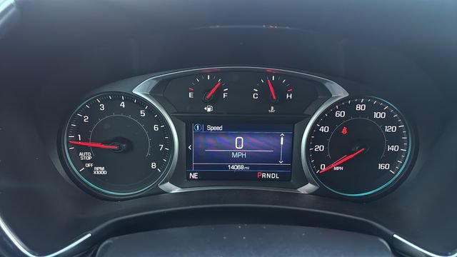 Used 2022 Chevrolet Equinox LS w/ LS Convenience Package FWD image 12