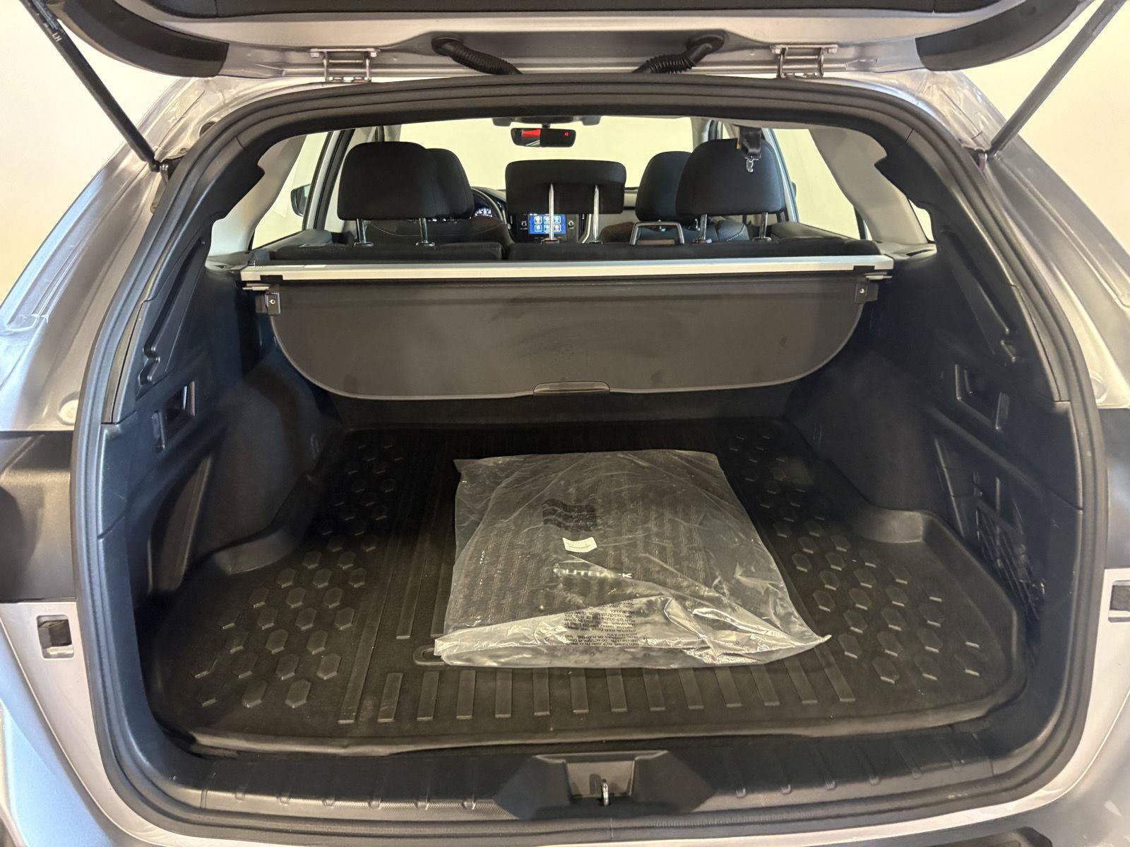 Used 2021 Subaru Outback AWD/4WD image 36