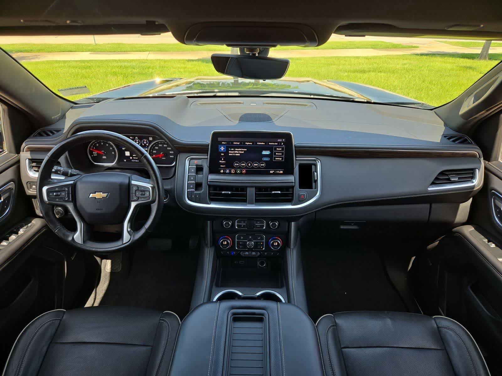 Used 2021 Chevrolet Tahoe Premier w/ Premium Package AWD/4WD image 13