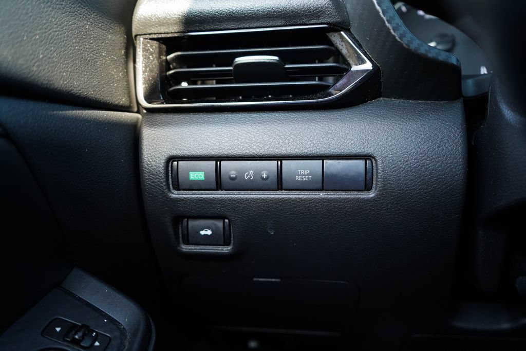 Used 2021 Nissan Sentra SV FWD image 30