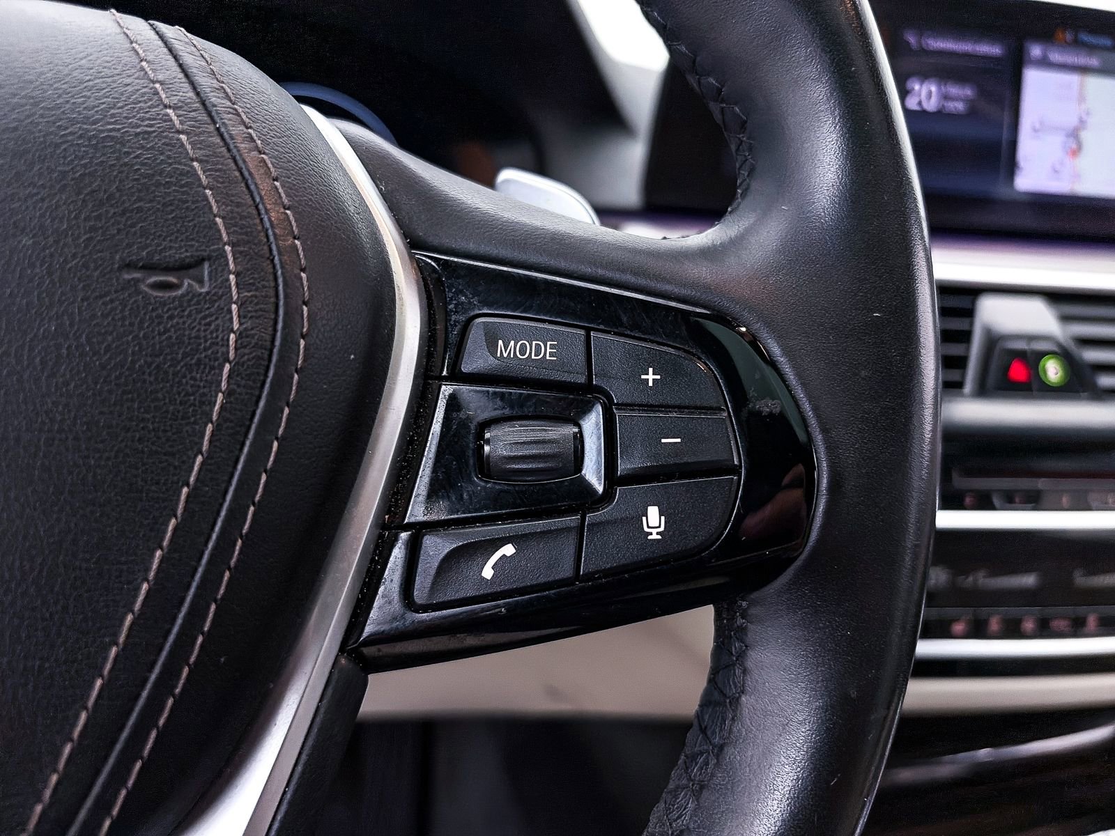 Used 2019 BMW 540i w/ Executive Package image 28