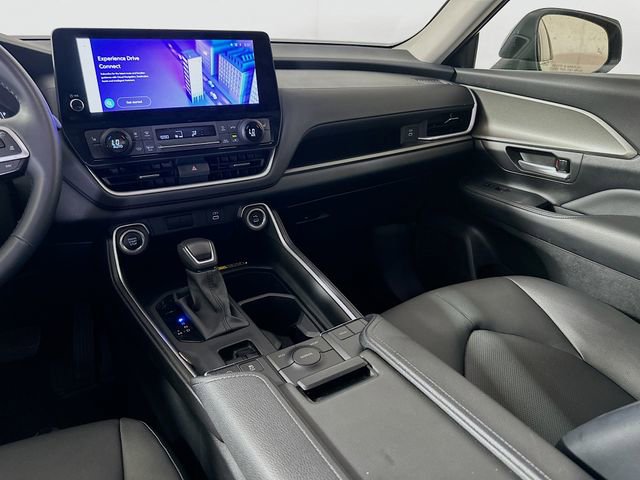 Certified 2025 Toyota Grand Highlander FWD image 24